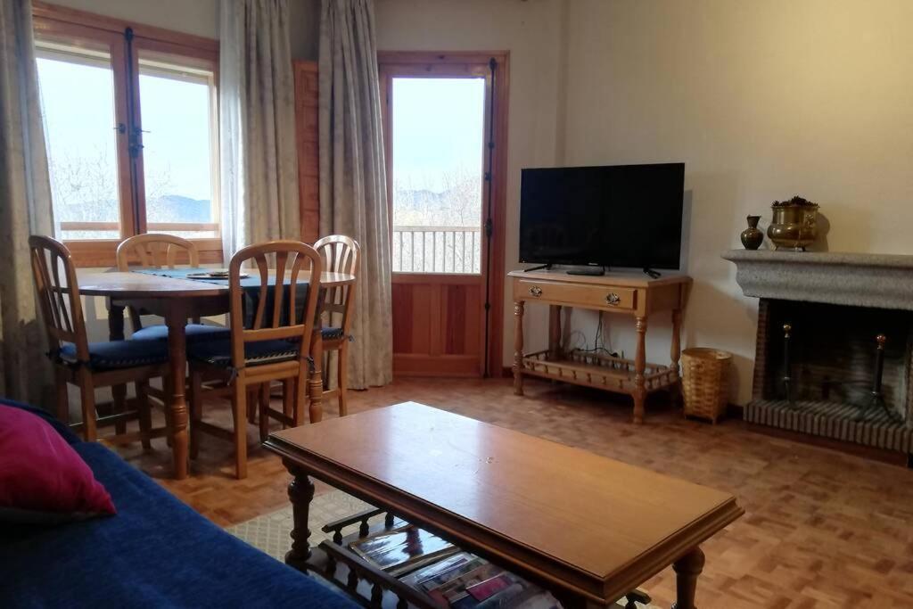 Apto. Rural Las Candelas. La Covatilla Apartment Candelario Luaran gambar